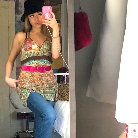 Zara Tops - Y2K thrifted tank top ❤️